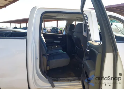 2015 Chevrolet Silverado 1500 2Lt from USA, damaged, VIN 3GCUKREC8FG415199